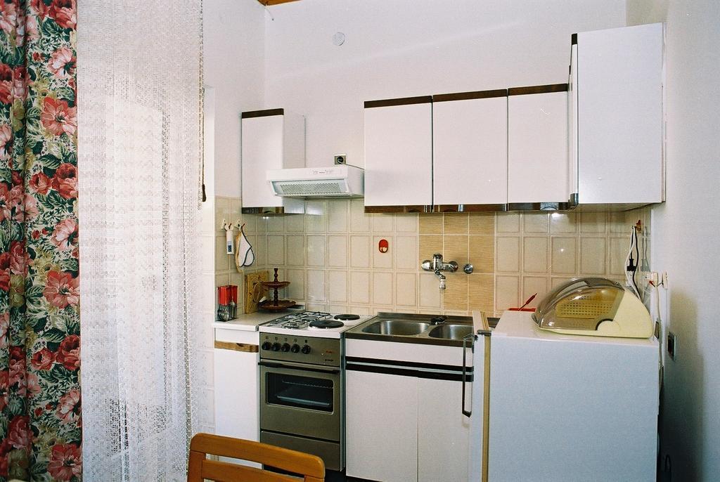 House Monika Apartment Porec Bagian luar foto