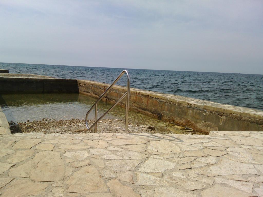 House Monika Apartment Porec Bagian luar foto