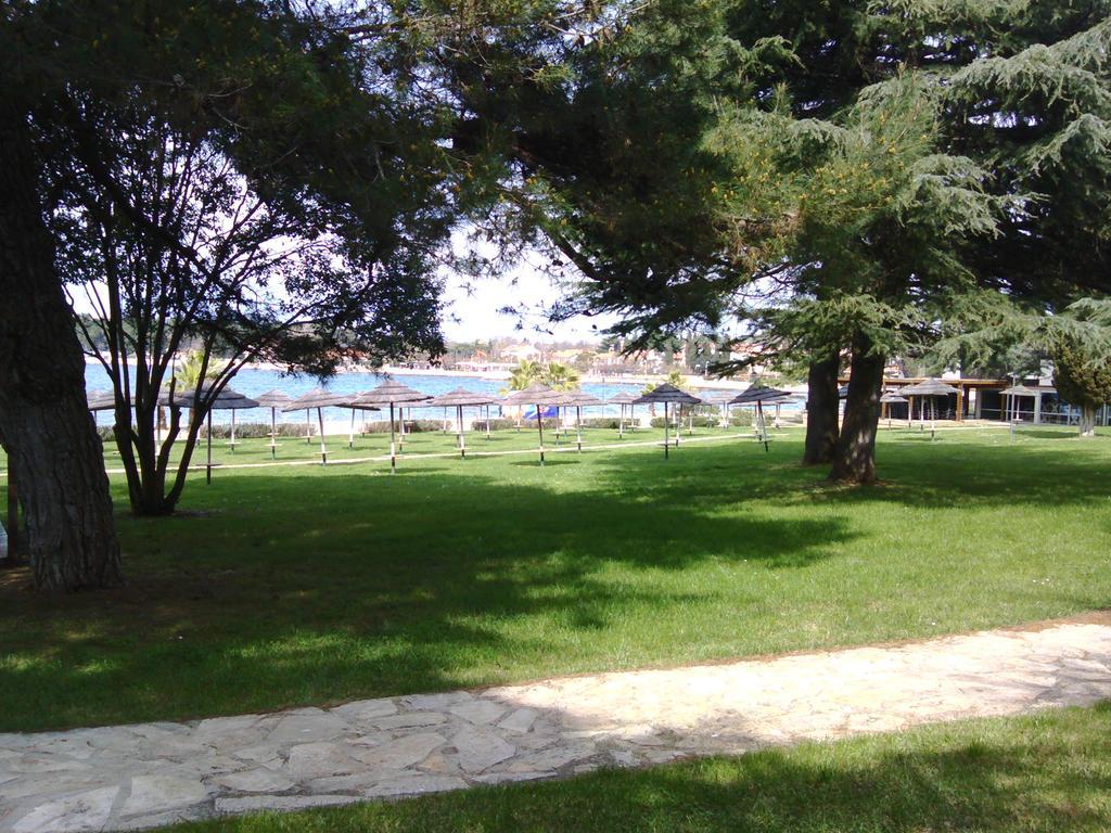 House Monika Apartment Porec Bagian luar foto